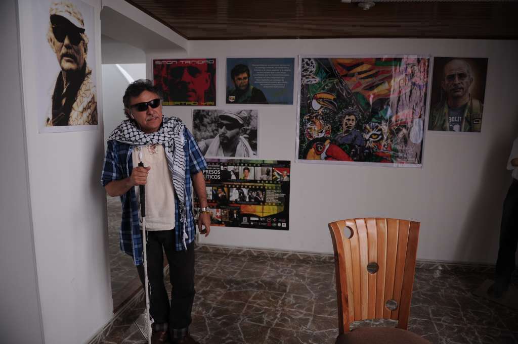 Conocido como Jesús Santrich, es un excomandante de la guerrilla de las Fuerzas Armadas Revolucionarias de Colombia "Farc".
