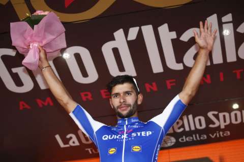 Fernando Gaviria, por una victoria histórica en el Giro