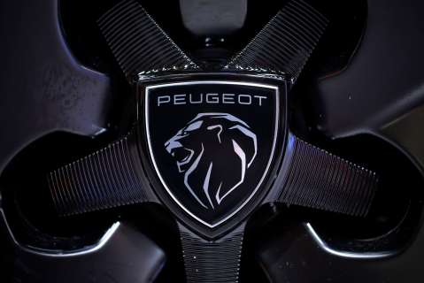 Propulsión híbrida en Peugeot: la clave para recortar la cuota de emisiones de CO2