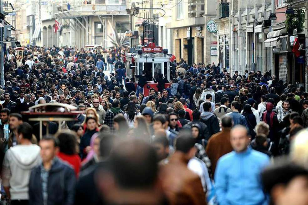 Según las proyecciones, entre 2017 y 2050, la población de 51 países y regiones, principalmente en Europa, disminuirá. / Agencia Anadolu