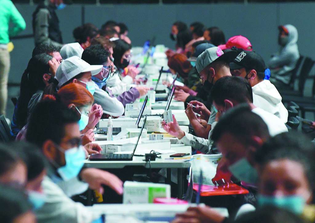 Así transcurrió una jornada de entrega de documentos para venezolanos en Colombia.
