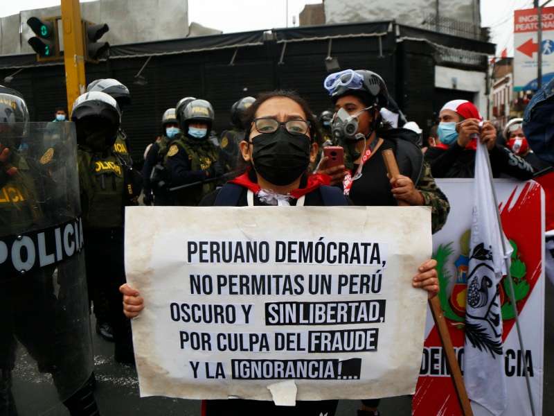 Las críticas contra Pedro Castillo se arreciaron en los primeros días de su gobierno. ¿Hacia dónde va? / AFP