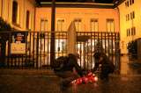Una masacre enluta a Praga y reaviva dudas sobre la tenencia de armas