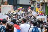 Vuelve el toque de queda a Pasto tras fuertes disturbios en las calles