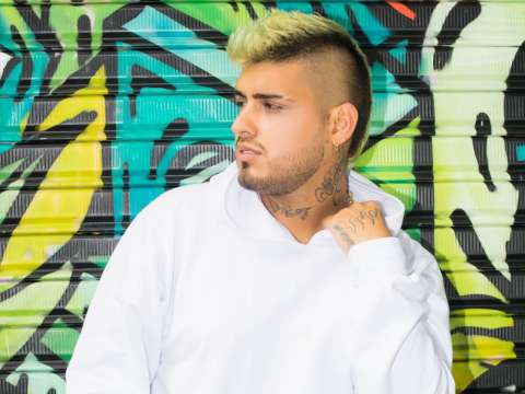 Ditto On Fire presenta su sencillo debut, “Sagitario”