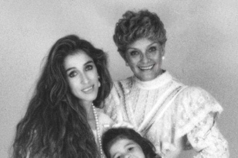 Así luce Pilar Castaño a sus 72 años: cada vez se parece más a Gloria Valencia