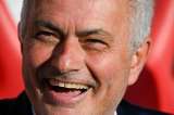 Mourinho debutó con goleada en Benfica: 3-0 a AVS con Richard Ríos como titular