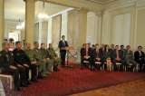 Por méritos y no por color de piel Santos escogió su gabinete