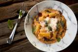 ¿Cómo hacer rigatoni? Prepara esta receta como todo un chef
