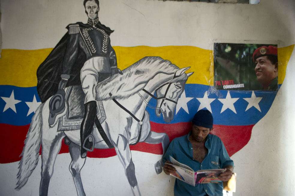 La incertidumbre ya toca la vida diaria de los venezolanos.  / AFP