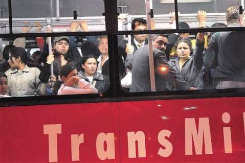 Estudiantes de Bogotá gozarán de tarifa diferencial en TransMilenio y SITP