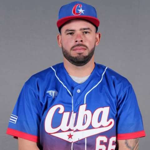 El beisbolista Iván Prieto desertó de su equipo en Miami para no volver a Cuba