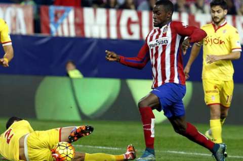 Jackson disputó los 90 minutos en triunfo agónico del Atlético de Madrid