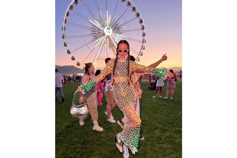 7 ideas de looks para asistir a un festival de música que se vieron en Coachella 2022