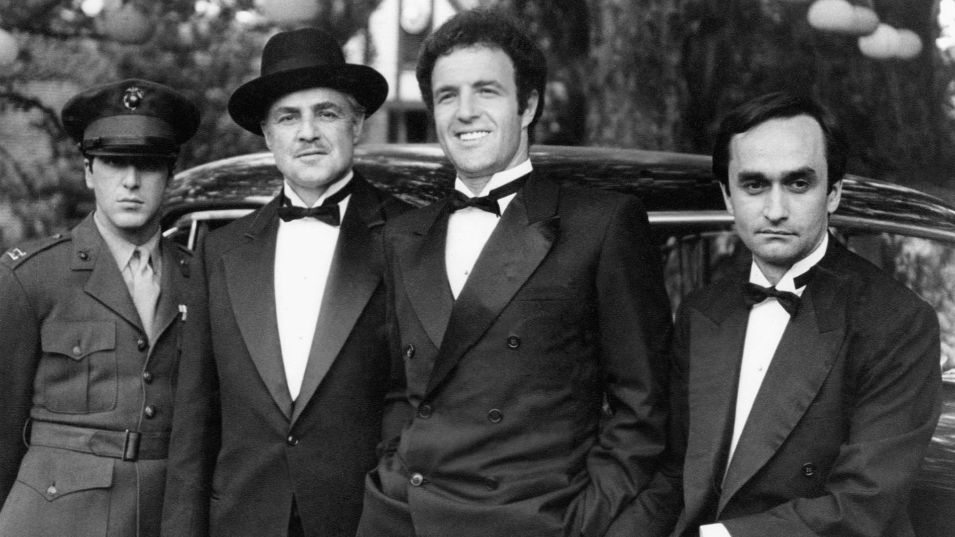 Cuatro de los actores que interpretaron a la familia Corleone. De izquierda a derecha, Al Pacino, Marlon Brando, James Caan y John Cazale.