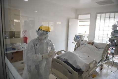 Anticuerpos protectores que se generan tras tener Covid-19 duran un año
