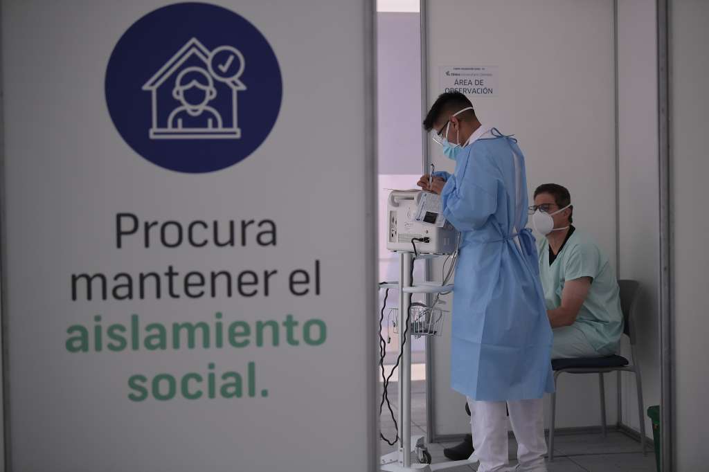 Inicio del proceso de vacunación contra Covid-19, al  personal de la salud en Bogotá.
