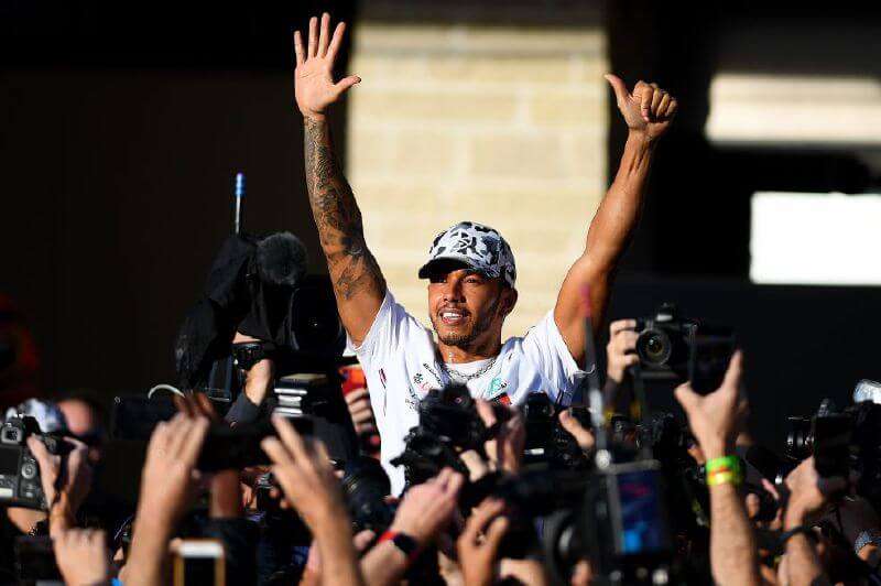 Hamilton ganó un nuevo título de Fórmula 1 al terminar segundo en el Gran Premio de Estados Unidos. / AFP
