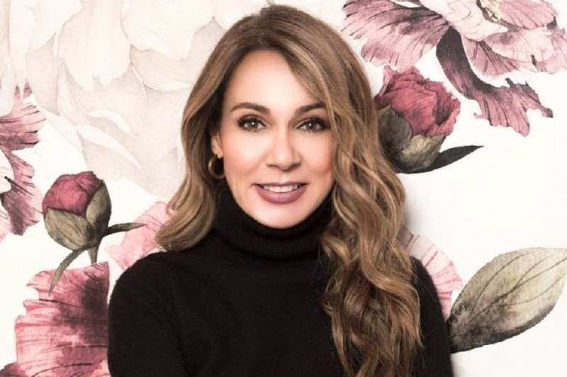 Mónika Gómez espera que Rosas Don Eloy crezca del 30 al 35 % en el mes de las madres. / Archivo particular