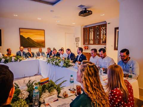 De la Espriella responde a Caracas: “En ningún momento se planteó desconocer la soberanía”