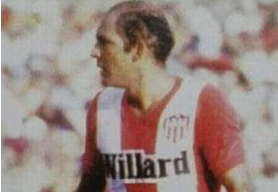 El histórico lateral izquierdo es quien más partidos ha disputado en esa posición para el conjunto tiburón.