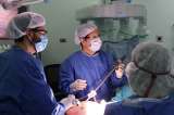 Los médicos también salvan vidas a través de la investigación 