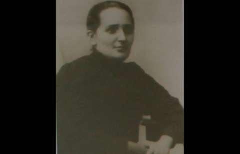 Doce momentos de la Santa Laura