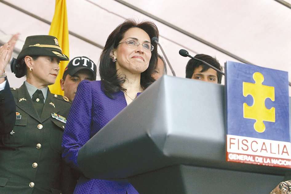 La exfiscal Viviane Morales no pudo continuar al frente de la entidad por la demanda de Ferleyn Espinosa.