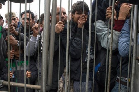 Ban Ki-moon está "impactado" por el trato a refugiados en Hungría