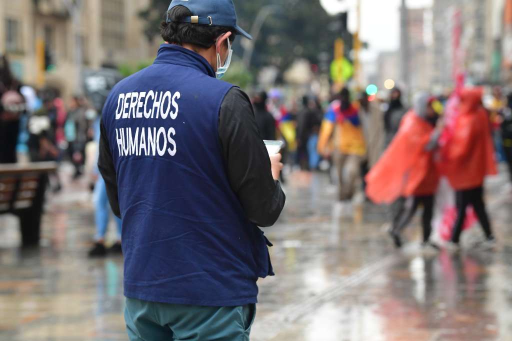 Marchas, protestas y disturbios en el centro de Bogotá, lo que genero enfrentamientos entre los manifestantes y el Esmad.