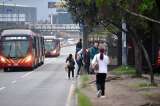 Déficit, colados y contratos hasta 2037: las alarmas de crisis en Transmilenio