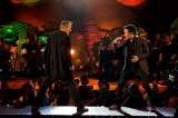 Miguel Bosé lanza versión de "Bambú" a dúo con Fonseca