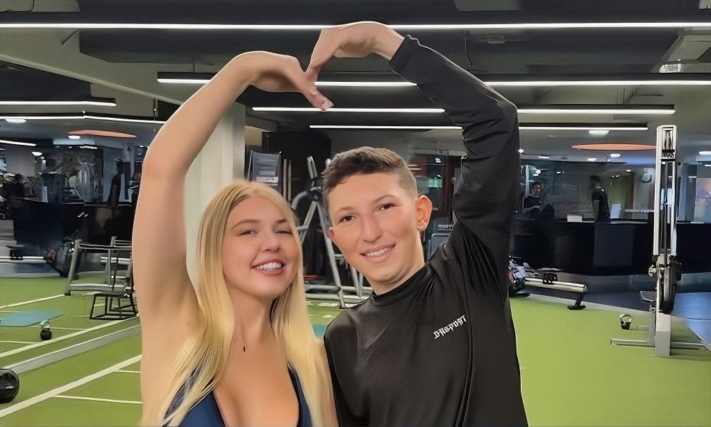 Yana Karpova, conocida como 'La Rusa', junto a su novio Cris Valencia.