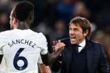 Con Davinson, el Tottenham goleó 3-0 al Arsenal y sueña con la Champions