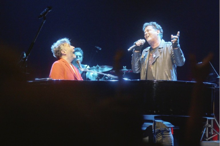 Carlos Vives y Fito Páez se unen en “Babel”, un homenaje al rock argentino