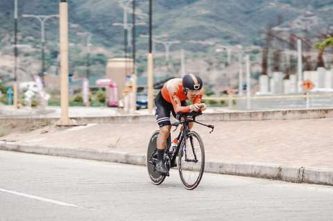 Víctor Ocampo fue el mejor en la crono individual de la Vuelta de la Juventud