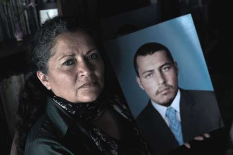 Aún hay muchas batallas por ganar: madre de falso positivo
