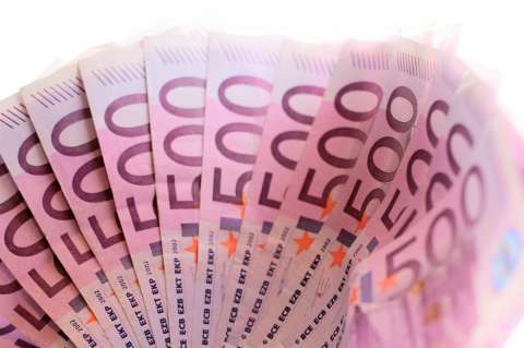 El misterio de los 100.000 euros que encontraron en diferentes inodoros en Suiza