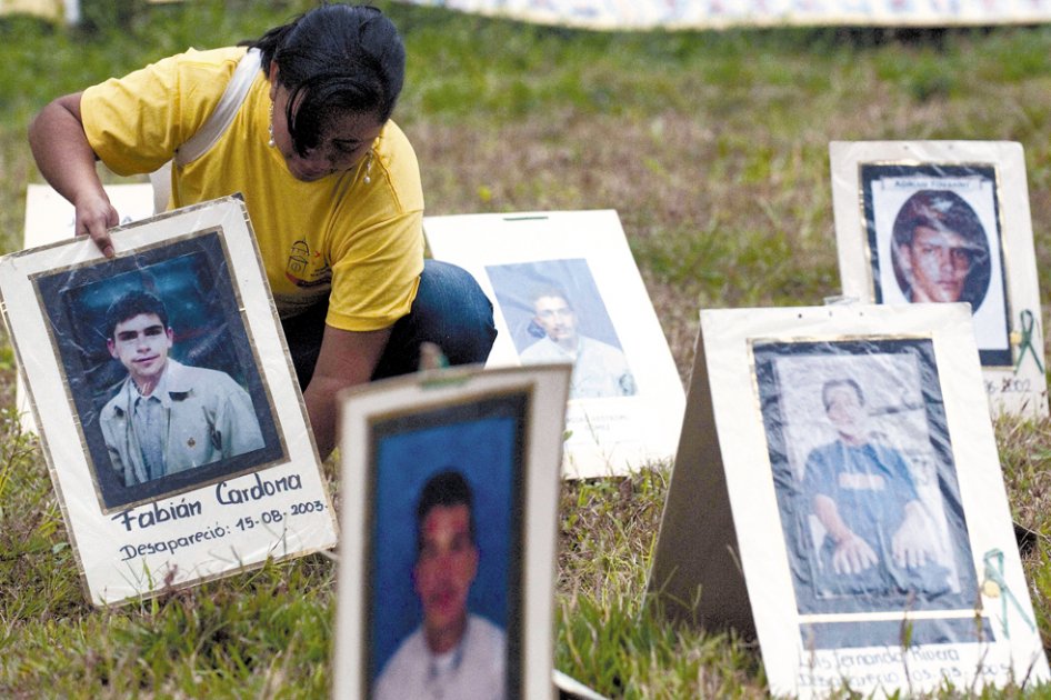 220.000 muertos por la violencia hubo en los últimos 54 años, una de las discutidas cifras del informe. / AFP