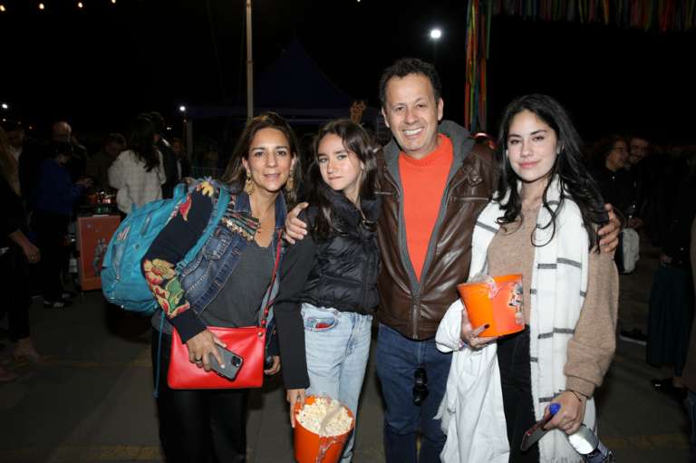 Paula Ucrus Silvana Sanchez Alejandro Villa Lobos Isabel Villalobos