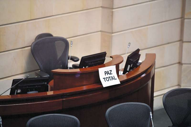 La plenaria de Senado discutió el proyecto de la paz total.