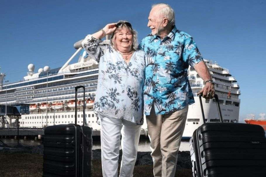 Esta pareja de abuelos viven en cruceros porque es más barato que pagar arriendo