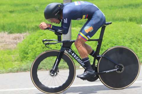 Walter Vargas hace historia y vuelve a ganar la contrarreloj del Panamericano de Ciclismo