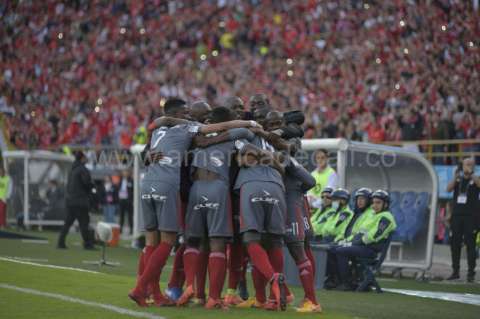 Se encendió la luz de la Mechita: América venció a Leones en su debut liguero
