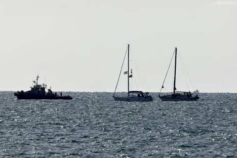 Israel intercepta el último barco de la flotilla para Gaza e inicia deportaciones