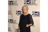 Angela Lansbury dice que mujeres deben asumir ‘parte de la culpa’ en problemática de acoso sexual