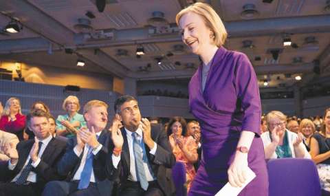 “La tormenta perfecta” a la que llega a gobernar Liz Truss