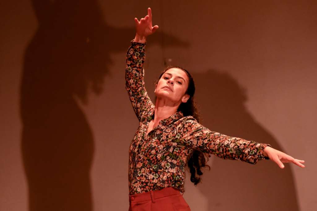 "¿Quién es Margarita León?" es una producción de Regia Colectivo, un colectivo teatral fundado en el 2020.