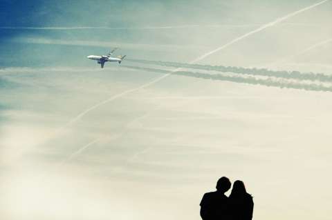 ¿Qué ocurre si descubren a una pareja teniendo sexo en un avión?