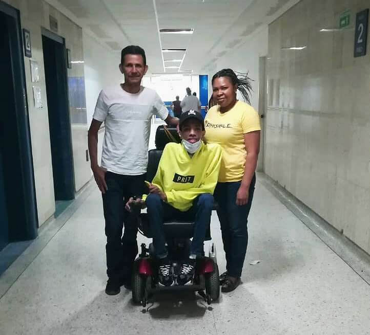 Duvan Arango Orejuela padece una rara enfermedad llamada Distrofia Muscaular FHL1 o Emery-Dreifuss.